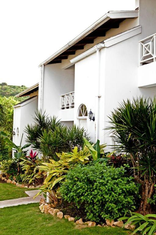 Dickenson Bay Cottages Cedar Grove Εξωτερικό φωτογραφία